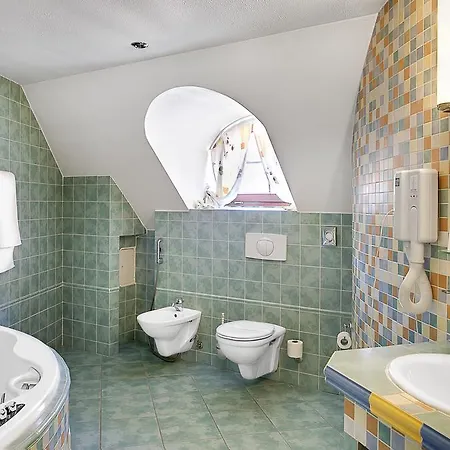 Frankuv Dvur 4*