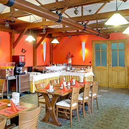 Frankuv Dvur 4*