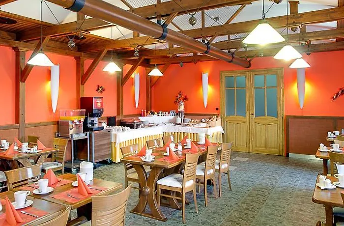 Frankuv Dvur 4*