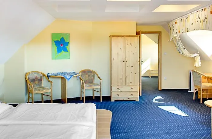 Frankuv Dvur 4*