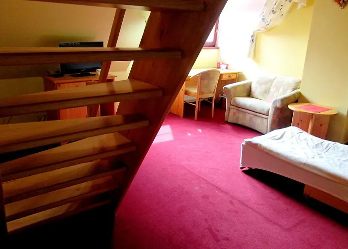 Frankuv Dvur 4*